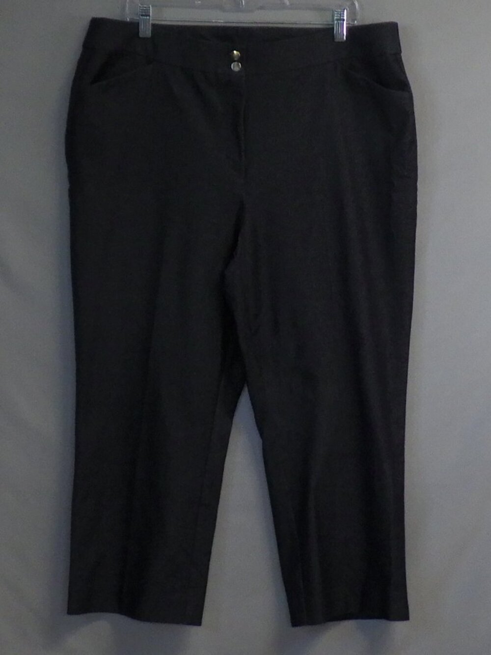Chico's Secret Stretch Straight Leg Cropped Pants A608